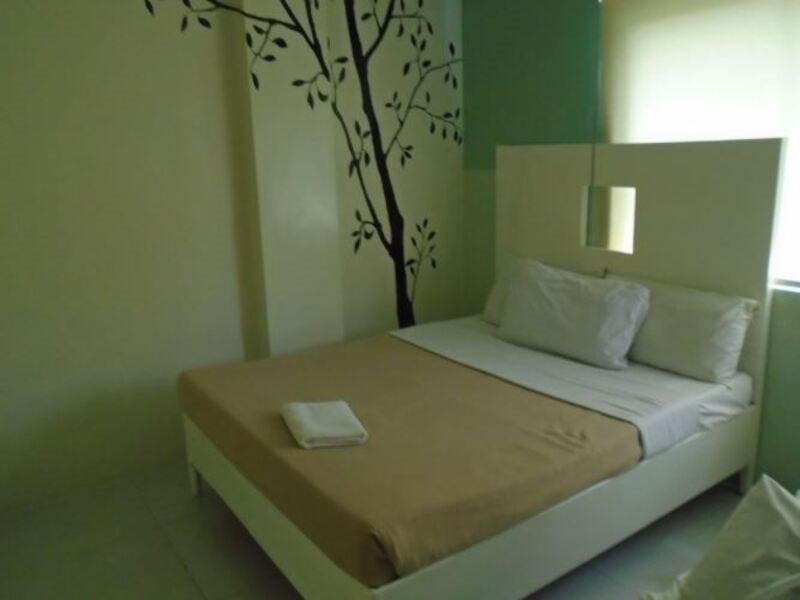 Empire Suites Hotel Puerto Princesa Kültér fotó