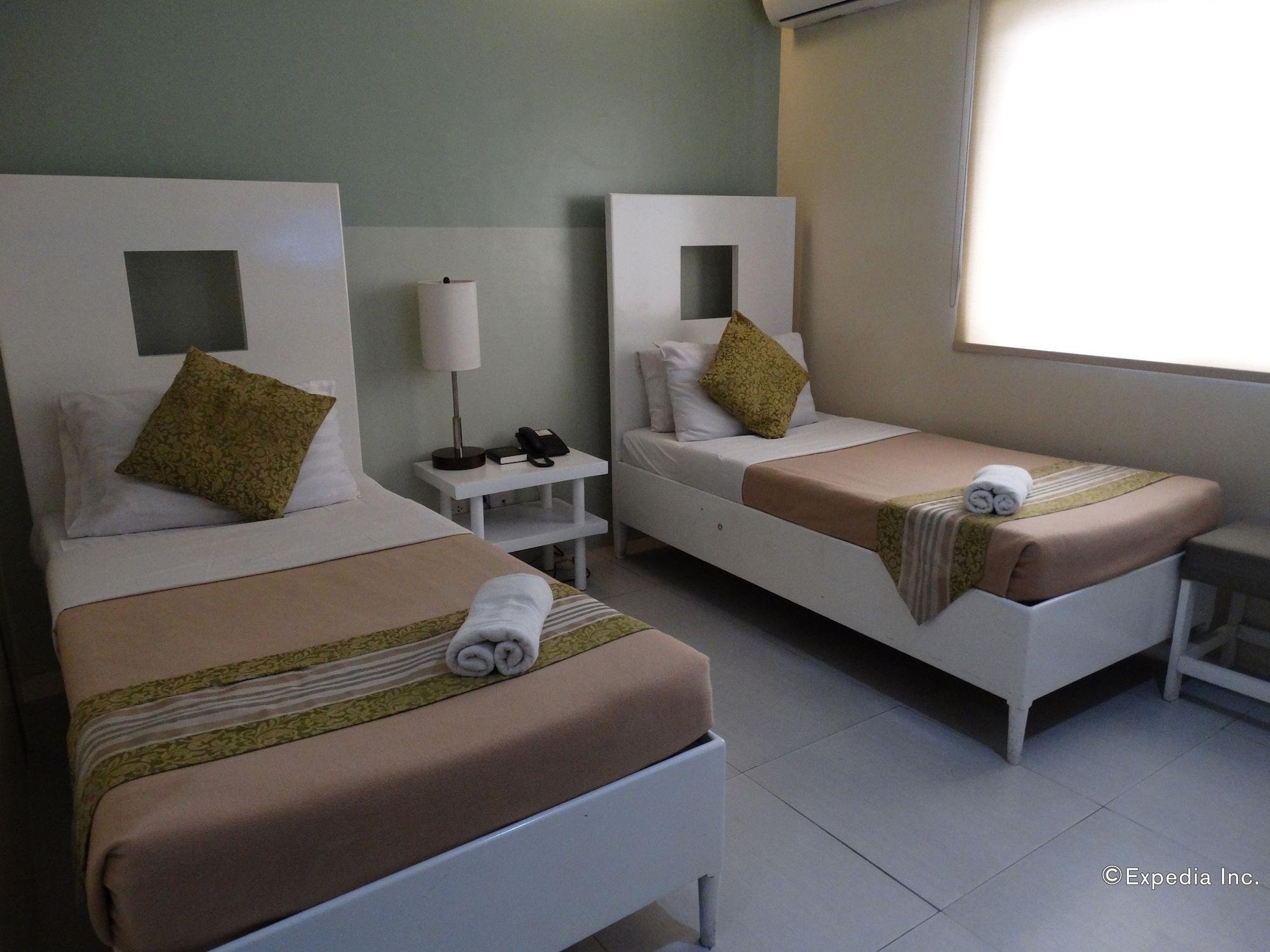 Empire Suites Hotel Puerto Princesa Kültér fotó