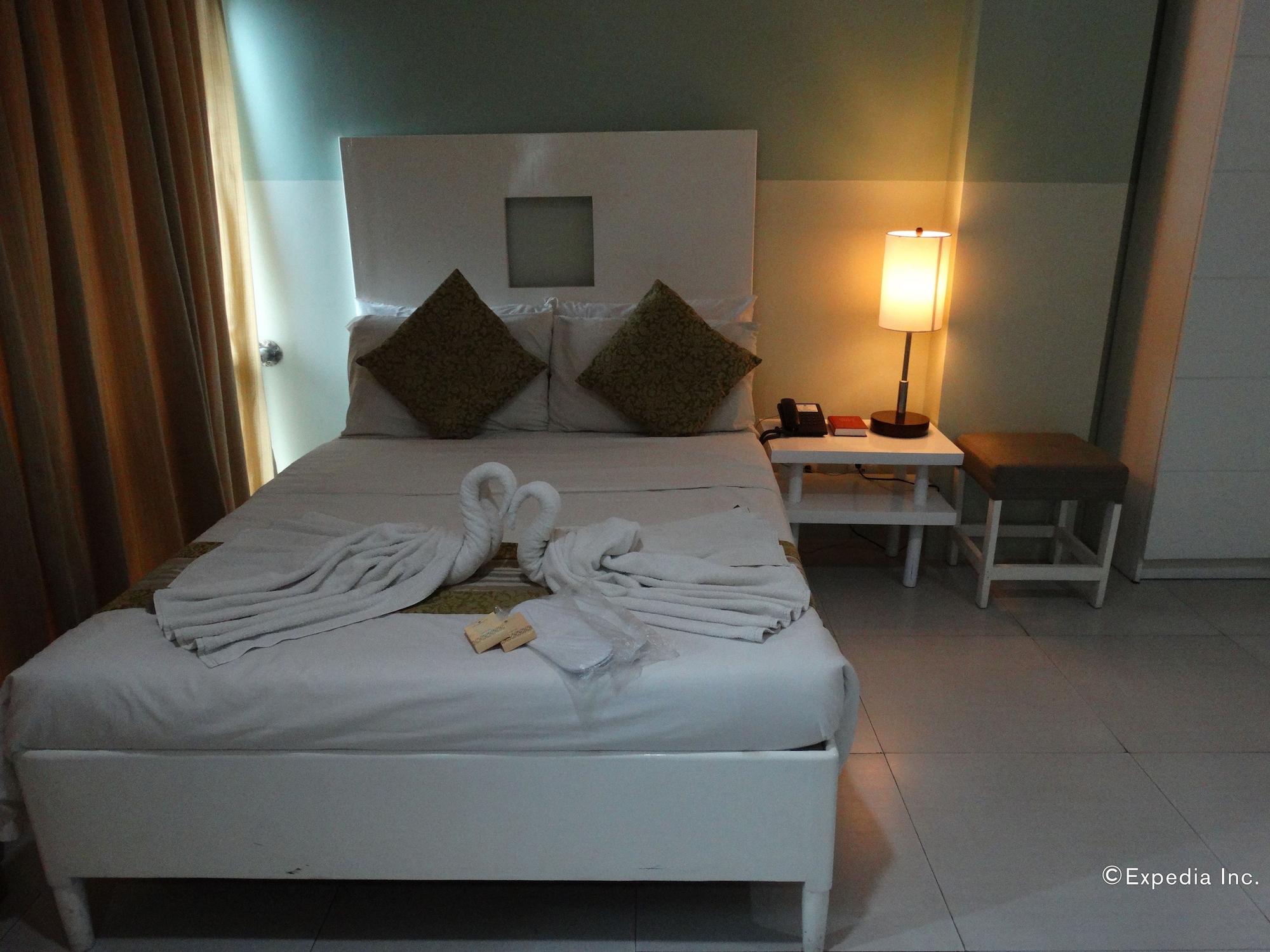 Empire Suites Hotel Puerto Princesa Kültér fotó