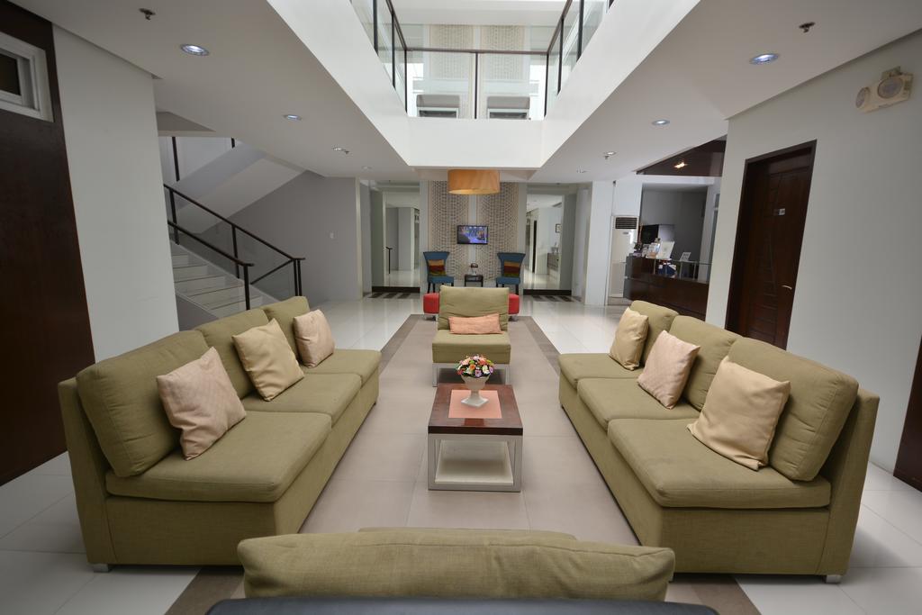 Empire Suites Hotel Puerto Princesa Kültér fotó
