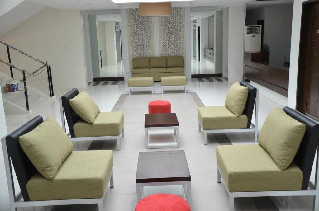 Empire Suites Hotel Puerto Princesa Kültér fotó